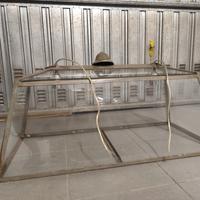 lampadario da esterno in ferro e vetro