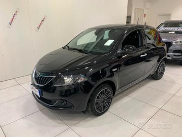 LANCIA YPSILON 1.0 HYBRID - OK NEOPATENTATI