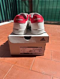 Scarpa Adidas n. 32