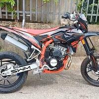MOTARD SWM SM 125 R 2025