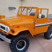 Scaler 1/10 FMS Fj 40 RTR