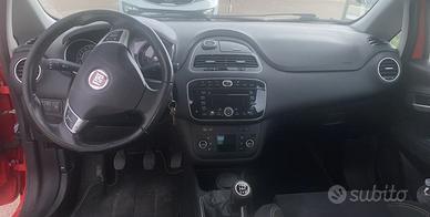 fiat punto evo 1.3mtj 95 cv colore rosso