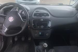 fiat punto evo 1.3mtj 95 cv colore rosso