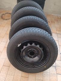 SET CERCHI IN FERRO + PNEUS 4 STAGIONI 14"