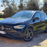 Mercedes GLA  33.000 km!