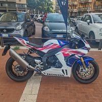 Honda CBR 1000 RR-R SP 30TH aniversario