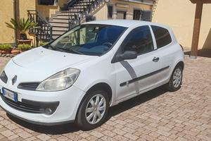 AUTO USATA RENAULT CLIO