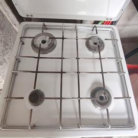 Cucina a gas no forno leggere bene 