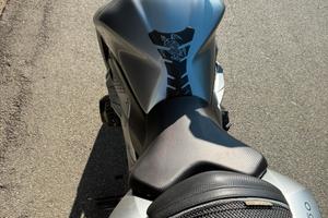 Moto usata perfetta colore Grey