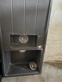 Lavello Franke con due vasche in fragranito