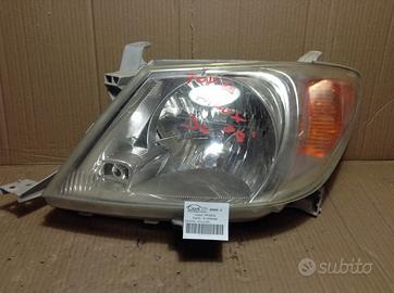 Proiettore anteriore sx - TOYOTA HI-Lux 05+