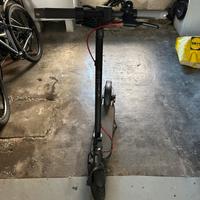 monopattino xiaomi 4