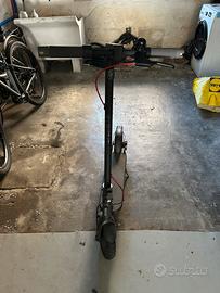 monopattino xiaomi 4