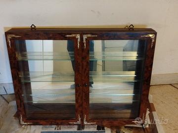 Vetrinetta in radica di noce