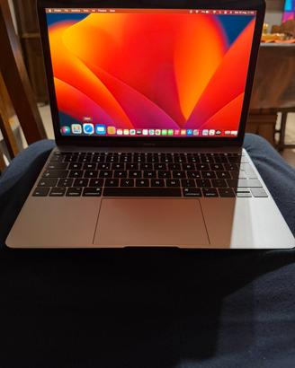Macbook 12 fine 2017 intercore i5 8gb ram 512gb ss