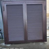 Persiana in ferro a 2 ante