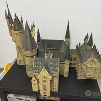 Castello Harry Potter con riviste e personaggi