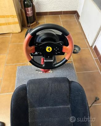 Volante thrustmaster piu postazione