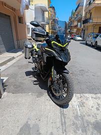 Benelli trk 702 nuova 