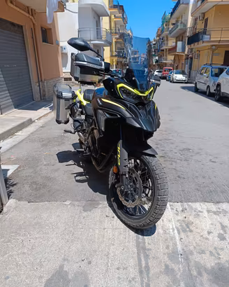 Benelli trk 702 nuova 