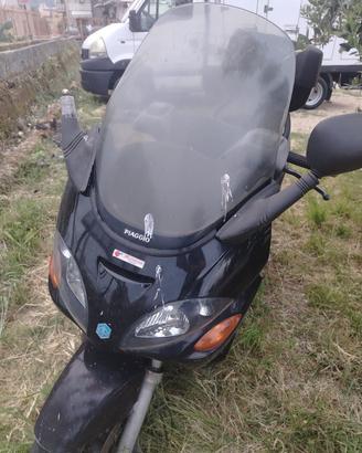 piaggio x9