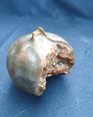 Scultura dimelograno atrribuito a G.  Rivadossi