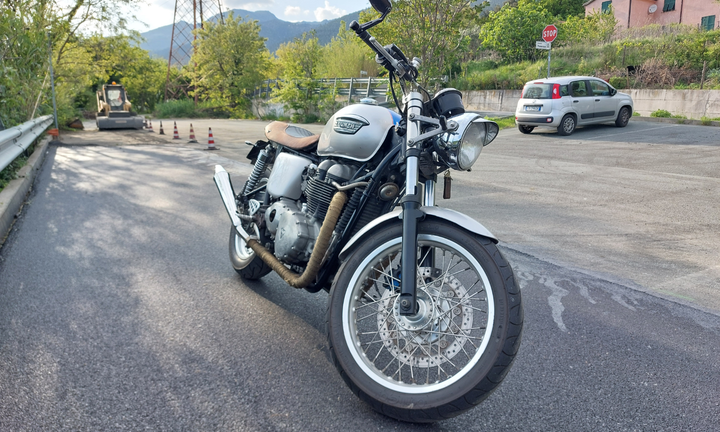 Triumph Thruxton 865