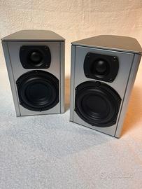 Casse acustiche diffusori in alta fedeltà