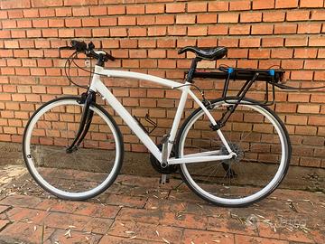 Bicicletta dimensione media in buono stato