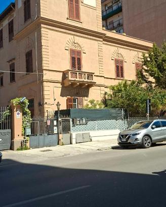 Don Bosco pressi 4 vani in villa S/1 vari usi