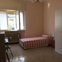 Camera singola in trilocale zona Clinica Piacenza