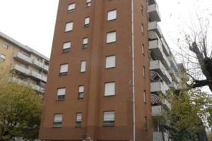 Immobile in asta di 76 m² con 3 locali e box auto 