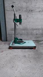 tappatrice per tappi a corona