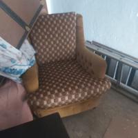 N. 2 poltrone in velluto anni '60/'70