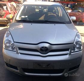 TOYOTA COROLLA VERSO 3^ SERIE - 2004 - 2009