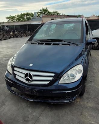 RICAMBI USATI AUTO MERCEDES Classe B W245 1° Seri