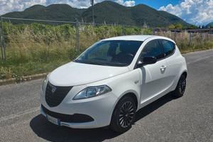 Lancia Ypsilon 1.2 69 CV 5 porte GPL Ecochic Silve