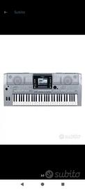 Yamaha PSR s900 perfetta con custodia nuova