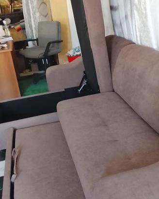 Divani nuovi di fabbrica