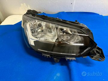 Faro anteriore dx Peugeot 208 2019-2023