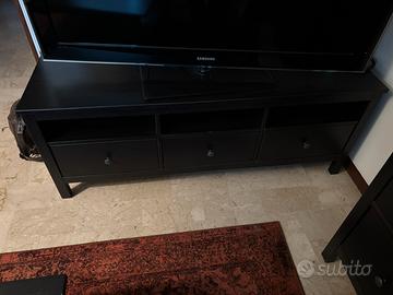 Mobile TV IKEA Hemnes