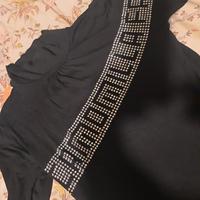 t shirt nera con scritta con brillantini tg M