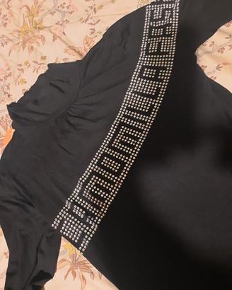 t shirt nera con scritta con brillantini tg M