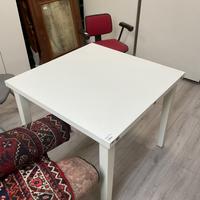 Tavolo bianco allungabile