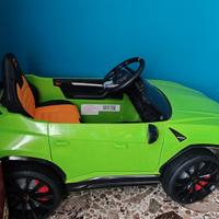 si vende auto per il Bimbi ,con telecomando