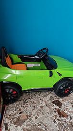 si vende auto per il Bimbi ,con telecomando