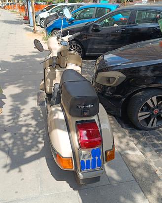 Vespa PX 150 targata Roma