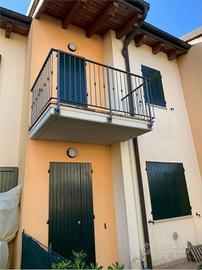 Villetta a schiera di 110 m² con 5 locali e posto 
