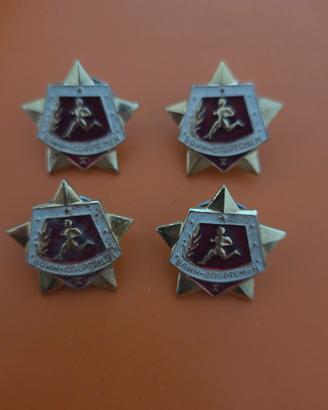 Lotto 4 distintivi militari Unione Sovietica