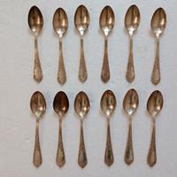 Dodici Cucchiaini Vintage placcati in Argento 